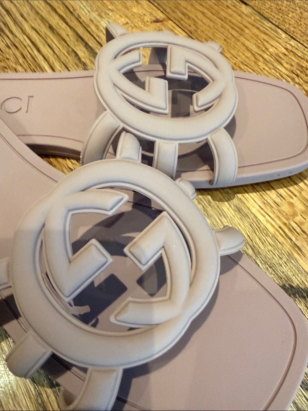 Gucci Women’s nude/Blush Interlocking G Slide Sandals - Picture 3 of 6
